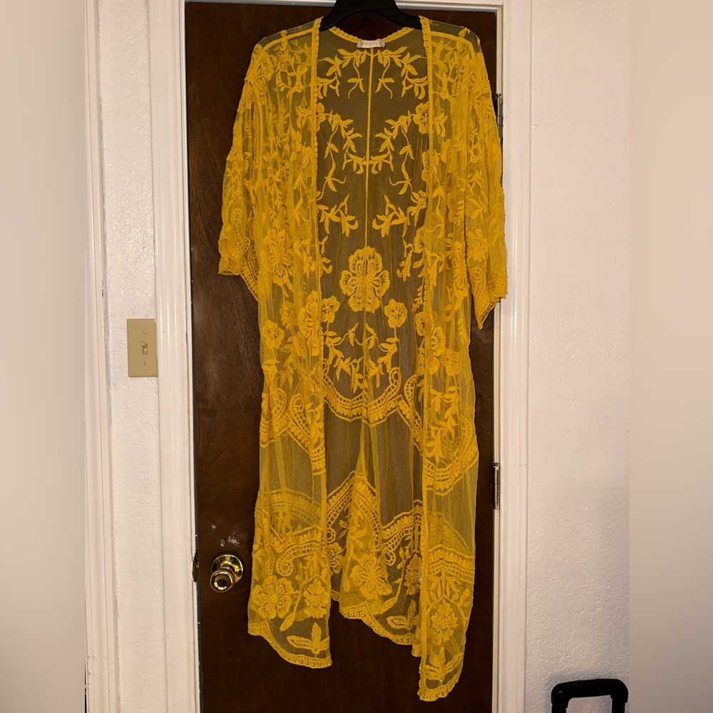 Laced kimono